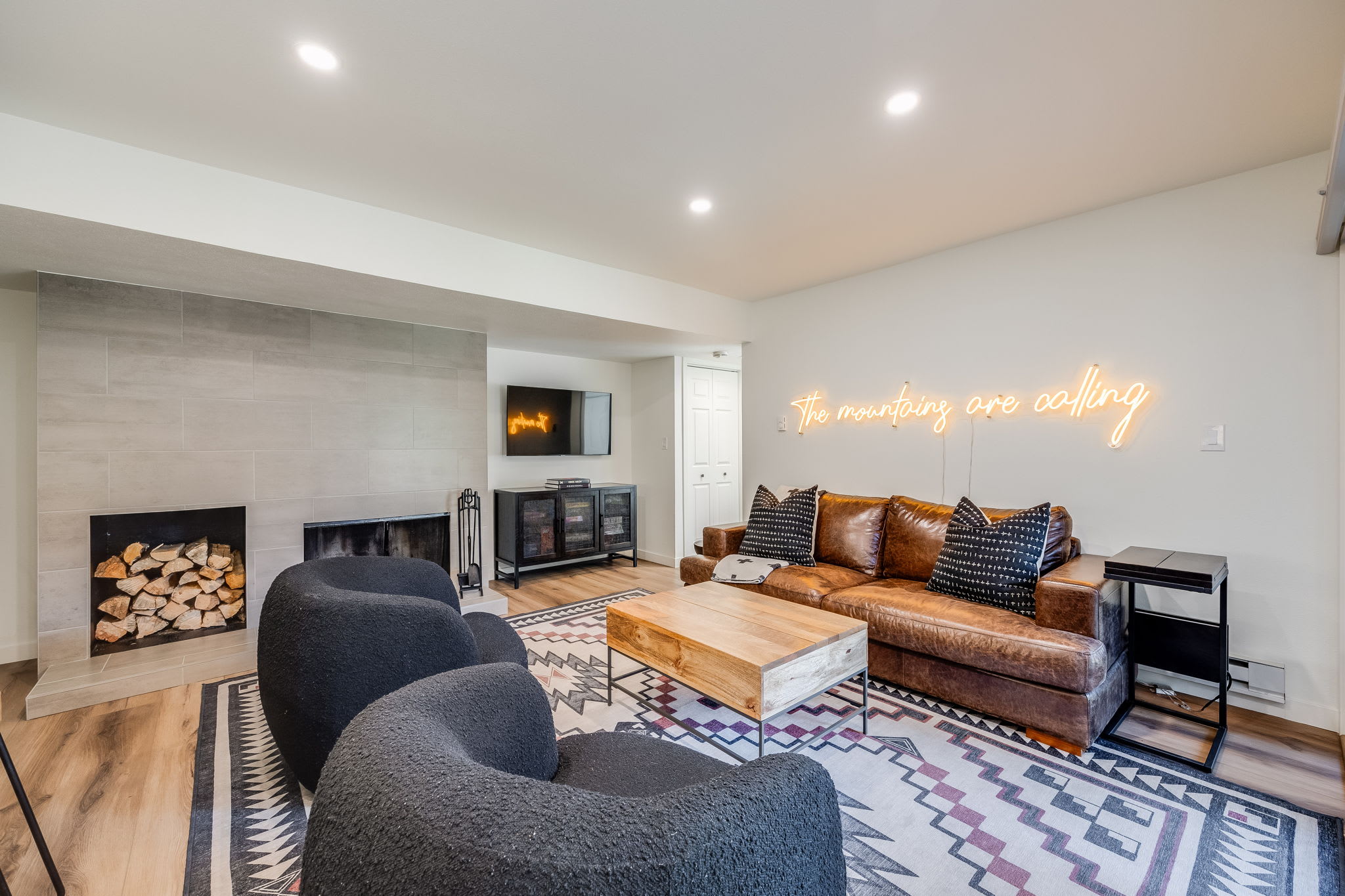Building Guest Loyalty & Repeat Bookings for Your Breckenridge Rental