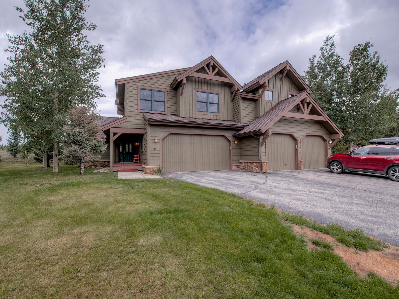 Breckenridge townhome exterior with a mountain neighborhood setting